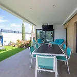 Sea Breeze Lapa And Claca Villa