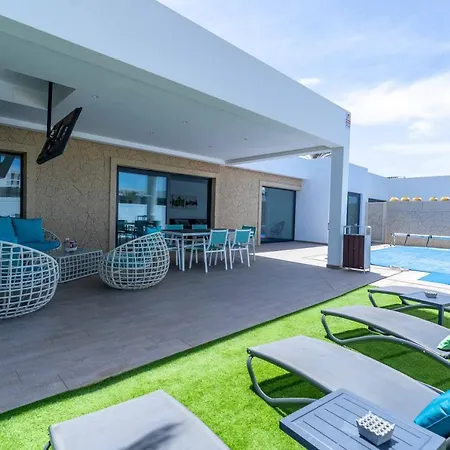 Sea Breeze Lapa And Claca Villa Playa Blanca