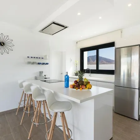 Sea Breeze Lapa And Claca * Playa Blanca