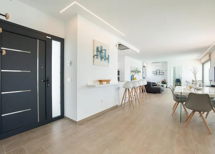 Sea Breeze Lapa And Claca 플라야블랑카