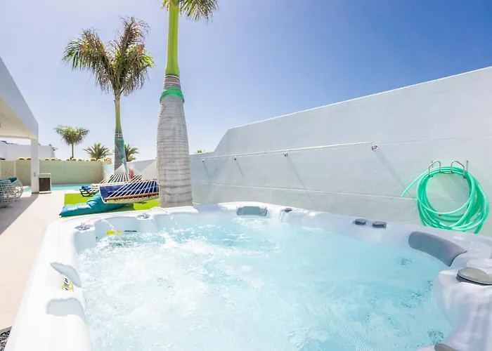 Sea Breeze Lapa And Claca 빌라 *