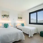 Sea Breeze Lapa And Claca 别墅