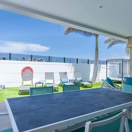 Sea Breeze Lapa And Claca Villa *