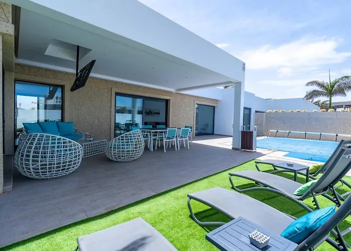 Sea Breeze Lapa And Claca Villa Playa Blanca