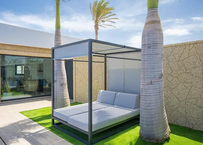 Villa Sea Breeze Lapa And Claca